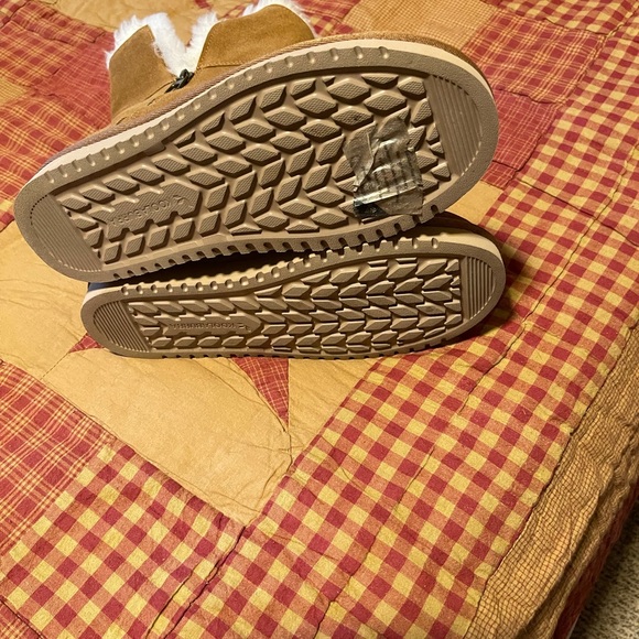 Ugg boots - Picture 4 of 4